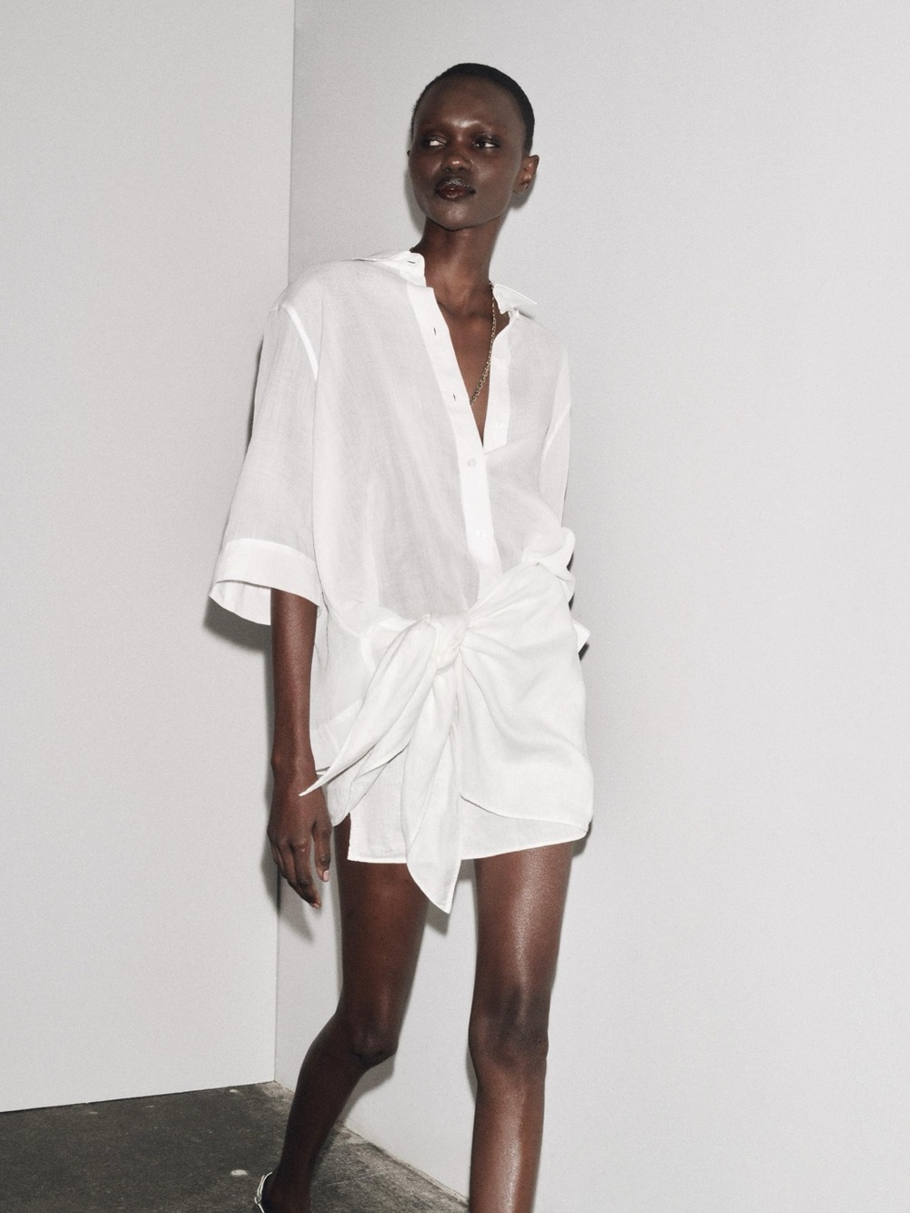 ZW COLLECTION RAMIE SHIRT
WHITE